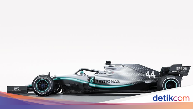 W10 Mobil Baru Mercedes di F1 2019