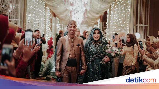 Bikin Merinding Undangan Pocong dan Tamu Gaib di Bikin Merinding Undangan Pocong dan Tamu Gaib di