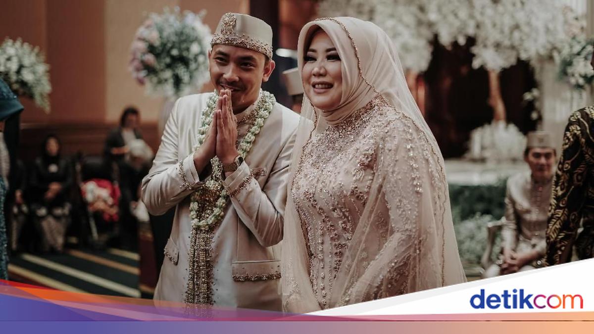 5 Fakta Risa Saraswati yang Saat Menikah Dihadiri Teman Gaibnya