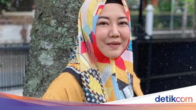 Risa Saraswati Tulis Buku Lagi soal Hantu Belanda 'Marianne'