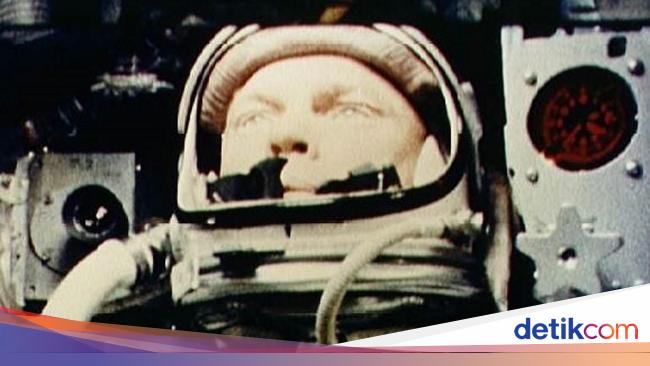 880+ Gambar Hitam Putih Astronot Gratis Terbaru