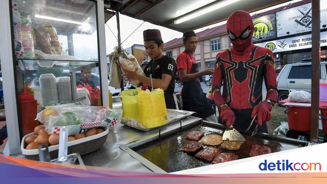  Kreatif  Ini Penjual Makanan yang  Pakai Kostum  dan Spanduk 