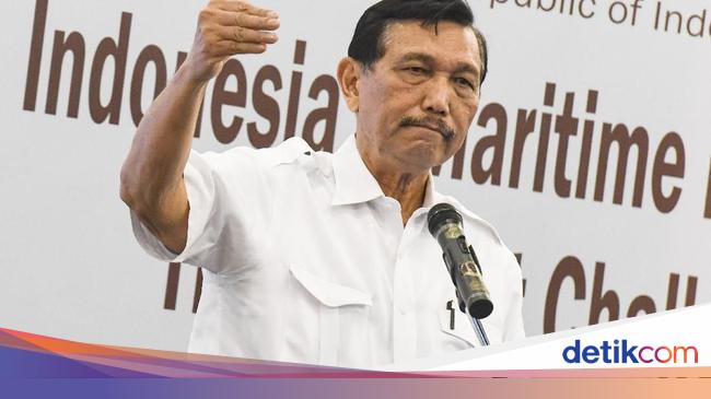 Undang Luhut Makan Malam, Menlu China 'Bisiki' Permintaan Ini