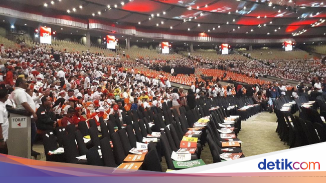 Massa Konvensi Rakyat Jokowi Mulai Padati SICC