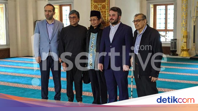 Ayah Reino Barack Sudah di Jepang, Disebut Syahrini Terima 