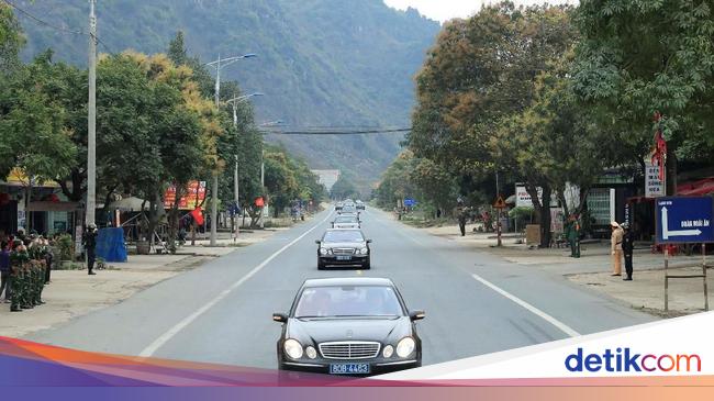  Mobil  Mewah  Kim Jong Un yang Jadi Toilet Berjalan