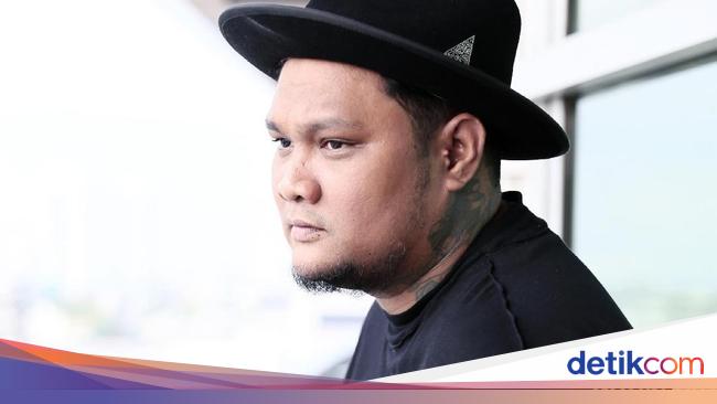 Lirik dan Chord Kunci Gitar Lagu 'Surat Cinta untuk Starla'