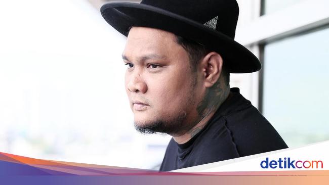 Lirik Dan Chord Kunci Gitar Lagu Surat Cinta Untuk Starla Lirik Dan Chord Kunci Gitar Lagu Surat Cinta Untuk Starla