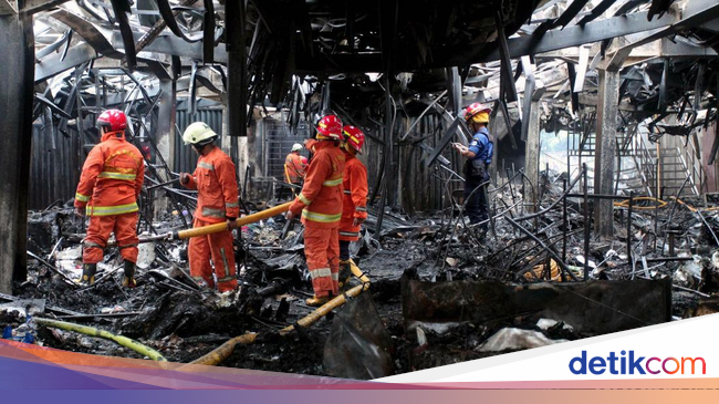 Potret 414 Ruko di Pasar Blok A yang Hangus Dilalap Api