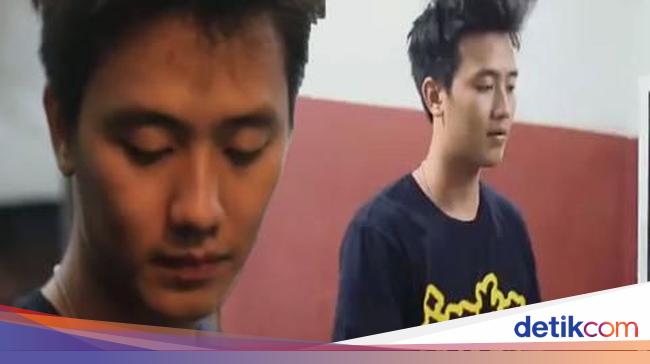 Penjual Siomay Hingga Pecel Lele Ini 5 Penjual Makanan Berwajah Ganteng