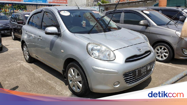 Mobil Bekas di Bawah Rp 100 Juta Buat yang Kantongnya Pas Mobil Bekas di Bawah Rp 100 Juta Buat yang Kantongnya Pas