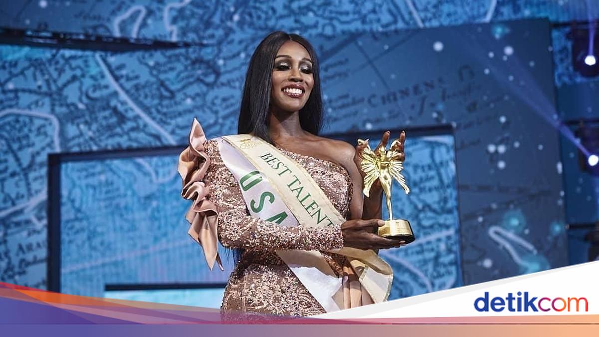 Yalang‘och uxlayotgan odamlar aks etgan video josuslik qilindi. Dikdagi mittini tomosha qiling