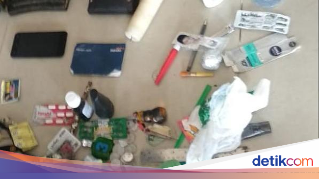  Pria  Pembawa Bahan Peledak di Mako Brimob Yogya Berasal 