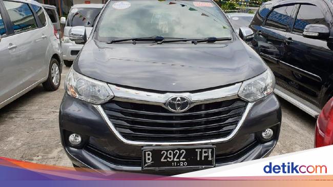 Komparasi Harga LCGC Baru dan MPV Bekas untuk Budget Terbatas Komparasi Harga LCGC Baru dan MPV Bekas untuk Budget Terbatas
