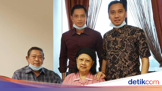 Sudah 3 Hari Ani Yudhoyono Dirawat di ICU, Keluarga Lengkap Mendampingi - detikNews