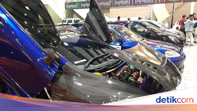 Pameran Modifikasi  Mobil  Terbesar digelar di  Surabaya 