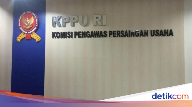 KPPU、航空券高の理由を調査するため航空会社7社を召喚