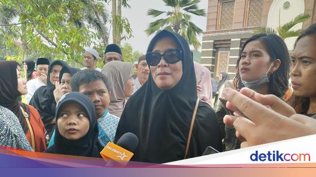 Pemilik masjid kubah emas