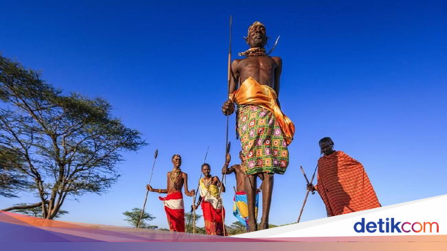 Foto: Suku Terkuat di Afrika, Berburu Singa