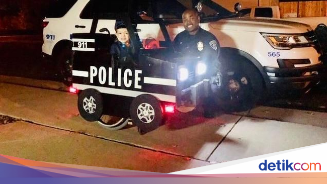 Ayah Modifikasi  Kursi  Roda  Putrinya Jadi Mobil  Polisi Mini