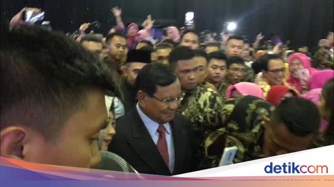 Sempat Absen Kampanye Prabowo Hadiri Acara Rektor Aktivis Kampus