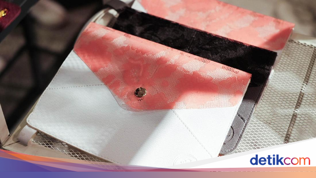 Foto: Inspirasi Souvenir Pernikahan Tas Kecil yang Lagi Tren Foto: Inspirasi Souvenir Pernikahan Tas Kecil yang Lagi Tren