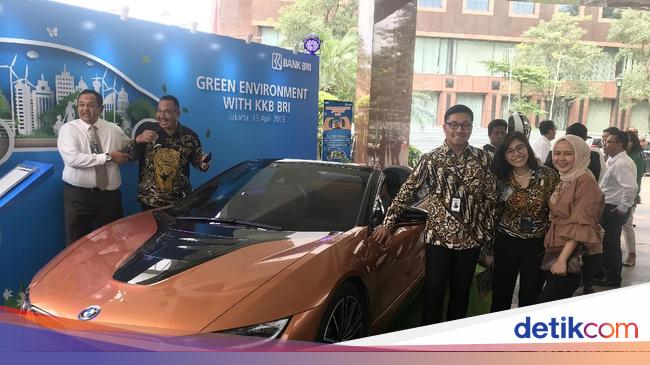  Orang Kaya di Indonesia Beli Mobil Mewah Juga Kredit Lho