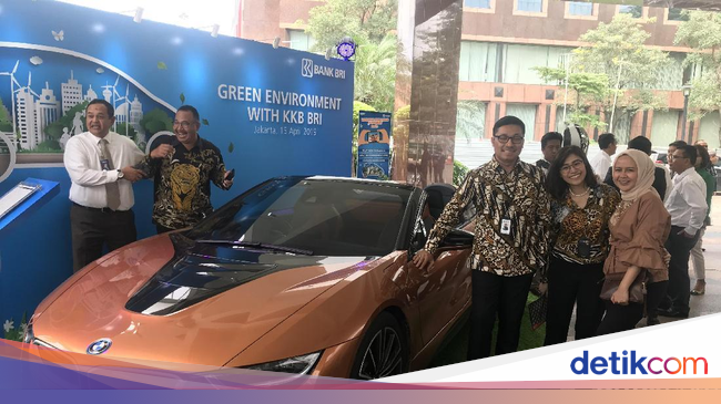 Orang Kaya di Indonesia Beli Mobil Mewah Juga Kredit Lho Orang Kaya di Indonesia Beli Mobil Mewah Juga Kredit Lho