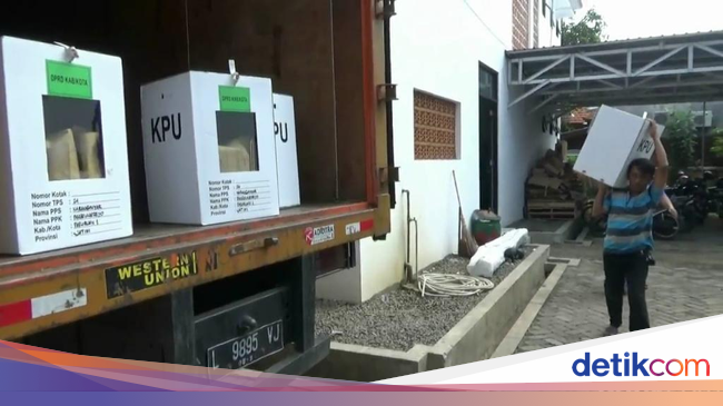 Logistik Pemilu 2019 di Pasuruan Mulai Mengalir ke Desa 