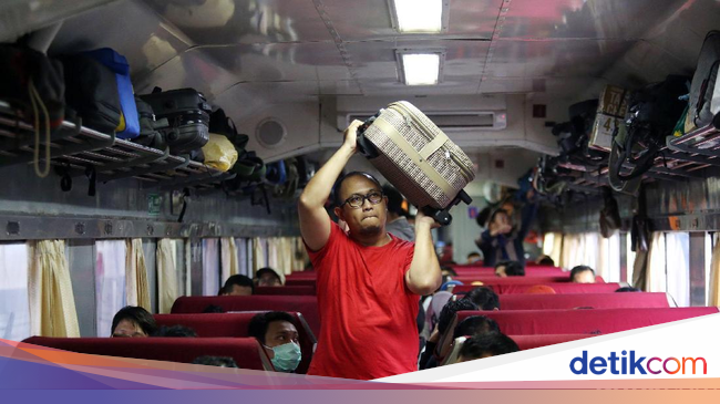 Tarif Pesawat Mahal, Penumpang Kereta Naik Pesat