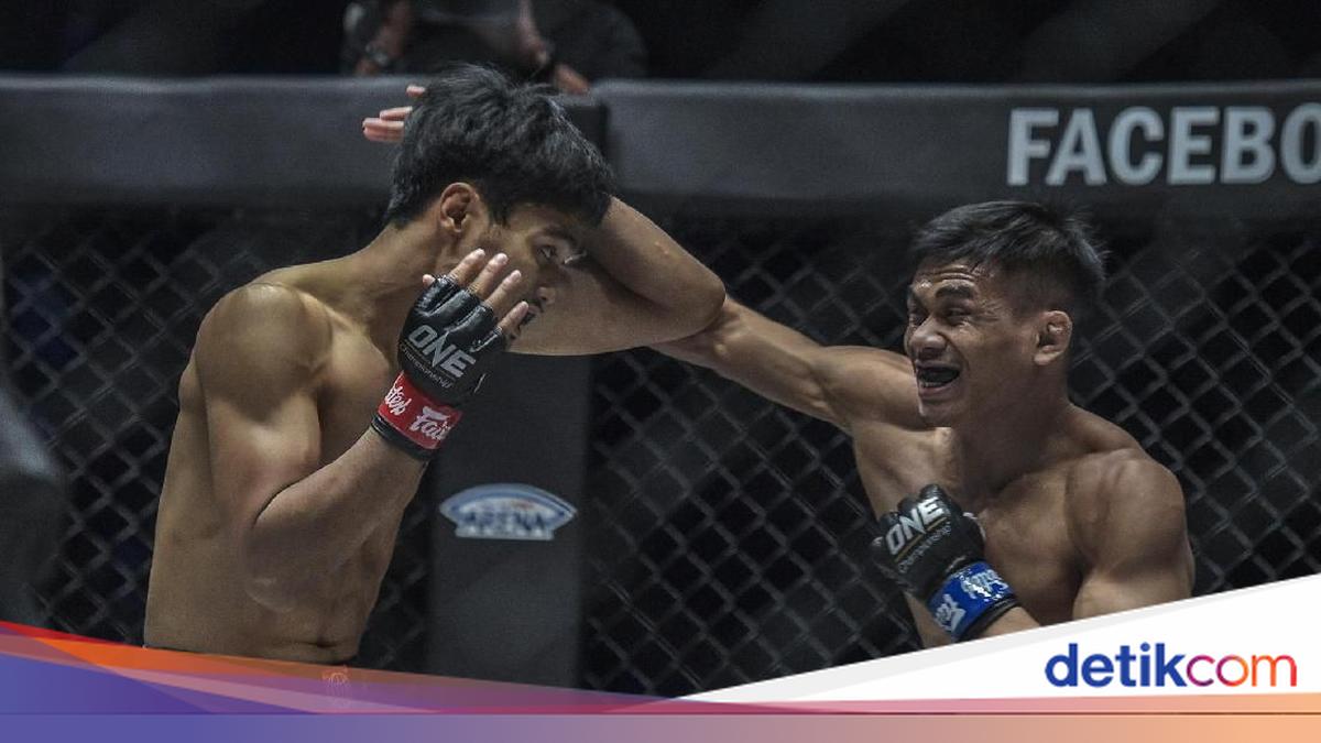 Debut di ONE Championship Filipina, Eko Roni Dikalahkan Petarung Singapura - detiksport