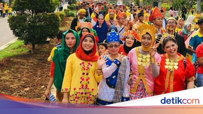 Sewa Baju Bodo Di Jakarta BAJUKU Sewa Baju Bodo Di Jakarta BAJUKU