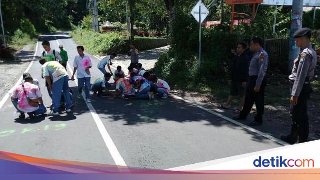 Corat Coret Jalan Siswa Sma Yang Rayakan Kelulusan Dihukum Ngepel Aspal