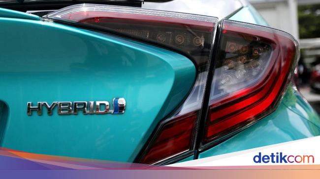 Mobil Hybrid Mulai Naik Daun, Bos Astra Beberkan Buktinya