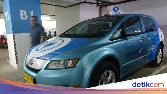 Berapa Tarif Naik Taksi Listrik Pertama di RI Berapa Tarif Naik Taksi Listrik Pertama di RI