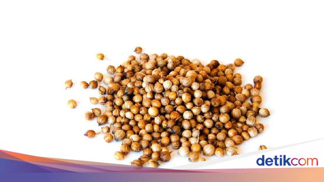 9 Manfaat Ketumbar Yang Berkhasiat Menyembuhkan Penyakit 9 Manfaat Ketumbar Yang Berkhasiat Menyembuhkan Penyakit