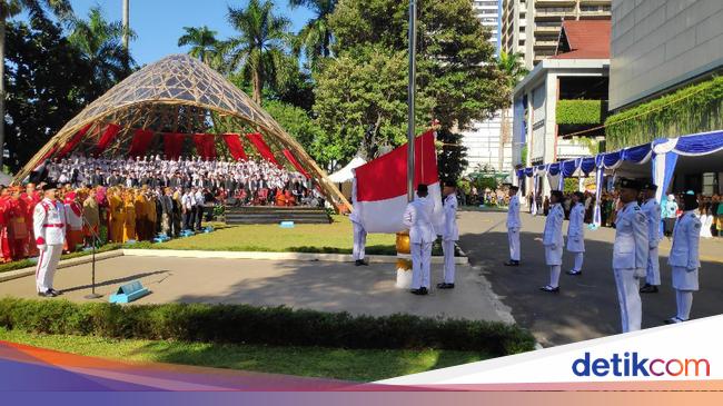 Hari Pendidikan Nasional 2021 Sejarah Tema Dan Syarat Mengikuti Upacaranya