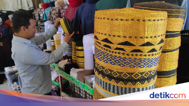 Pesona Songkok Recca Bugis yang Jadi Favorit saat Ramadhan