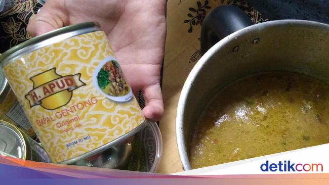 Sluurp! Empal Gentong H. Apud Kini Bisa Dinikmati Kapan Saja