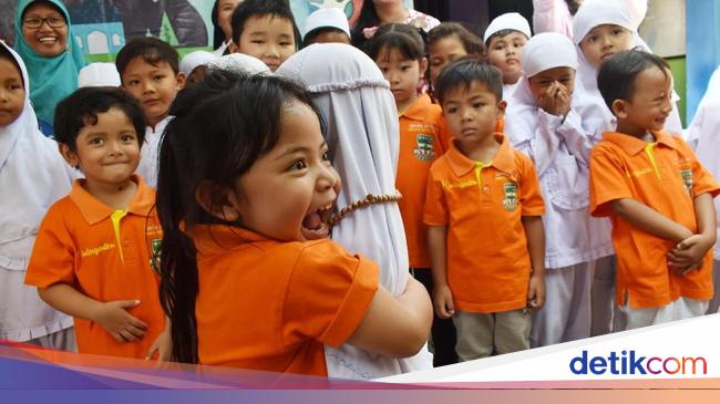 Potret Toleransi Antar Umat Beragama Di Bulan Ramadhan Bikin Adem Potret Toleransi Antar Umat Beragama Di Bulan Ramadhan Bikin Adem
