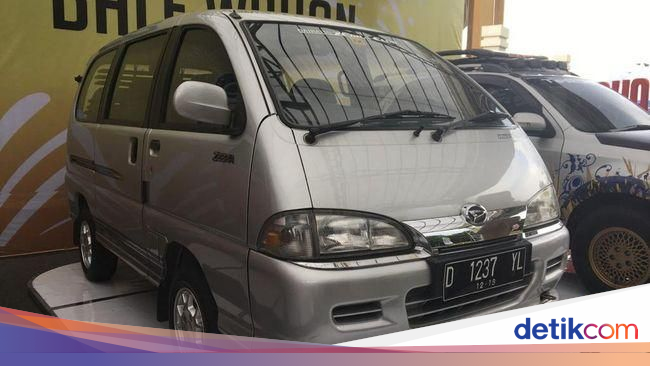 5 Mobil  Bekas Murmer Rp 50 Jutaan untuk  Mudik 