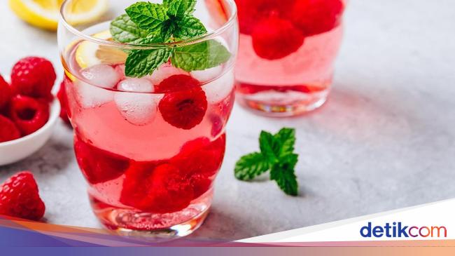 Es Teh Untuk Berbuka Lebih Segar Dengan Tambahan 7 Bahan Ini