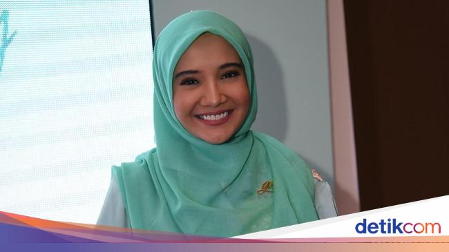 Berburu Baju Lebaran Artis dari Shireen Sungkar hingga Berburu Baju Lebaran Artis dari Shireen Sungkar hingga