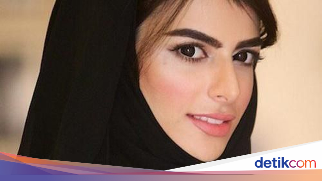 Foto 7 Wanita Muslim Dunia yang Dikenal Akan Kecantikannya Foto 7 Wanita Muslim Dunia yang Dikenal Akan Kecantikannya