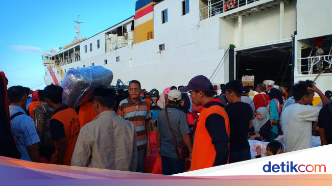 TKI Mudik dari Malaysia, Padati Pelabuhan Nusantara di Sulsel