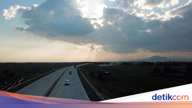 Digoda Pemandangan Indah Tol Semarang Malang Digoda Pemandangan Indah Tol Semarang Malang