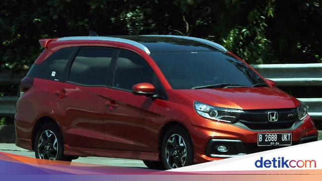 Low MPV Rasa Sedan Honda Mobilio 