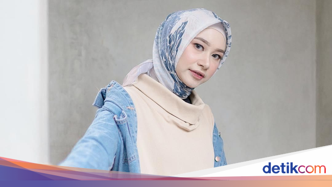 Cerita Bahjatina, Model Berhijab Langganan Pemotretan 