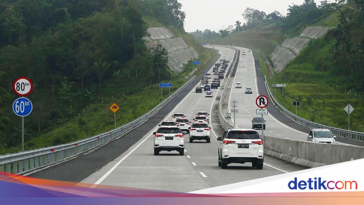 ジャカルタからスラバヤまで有料道路で帰りたいですか？これくらいのお金を用意してください
