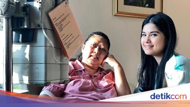 Annisa Pohan Posting Berita Duka, Minta Doakan Ibu Ani 